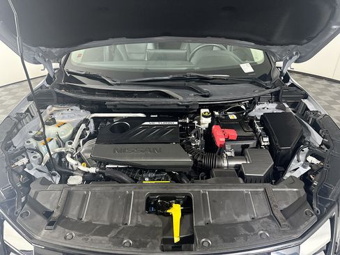 Used 2024 Nissan Rogue SL image 35