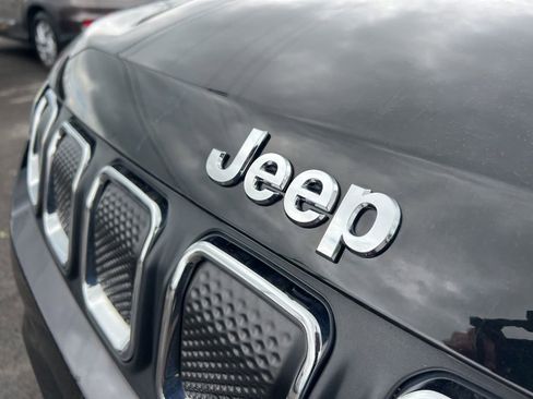 Used 2022 Jeep Compass Latitude AWD/4WD image 28