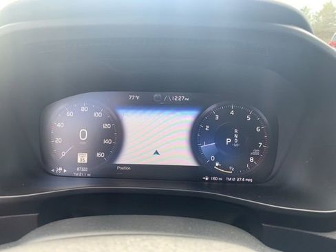 Used 2019 Volvo XC40 T5 R-Design AWD/4WD image 30