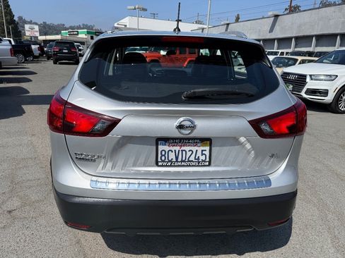 Used 2017 Nissan Rogue Sport SL FWD image 10
