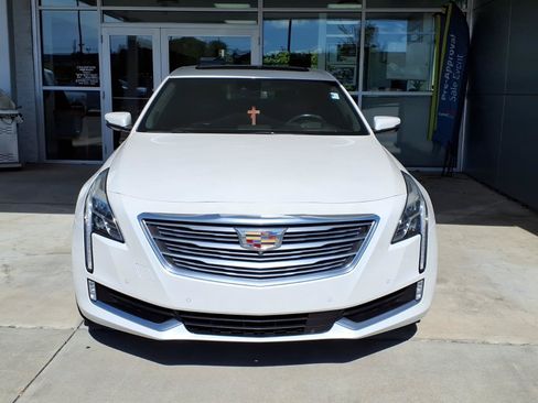 Used 2018 Cadillac CT6 Platinum AWD/4WD image 2