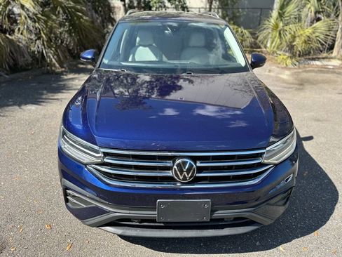 Used 2022 Volkswagen Tiguan SE AWD/4WD image 4