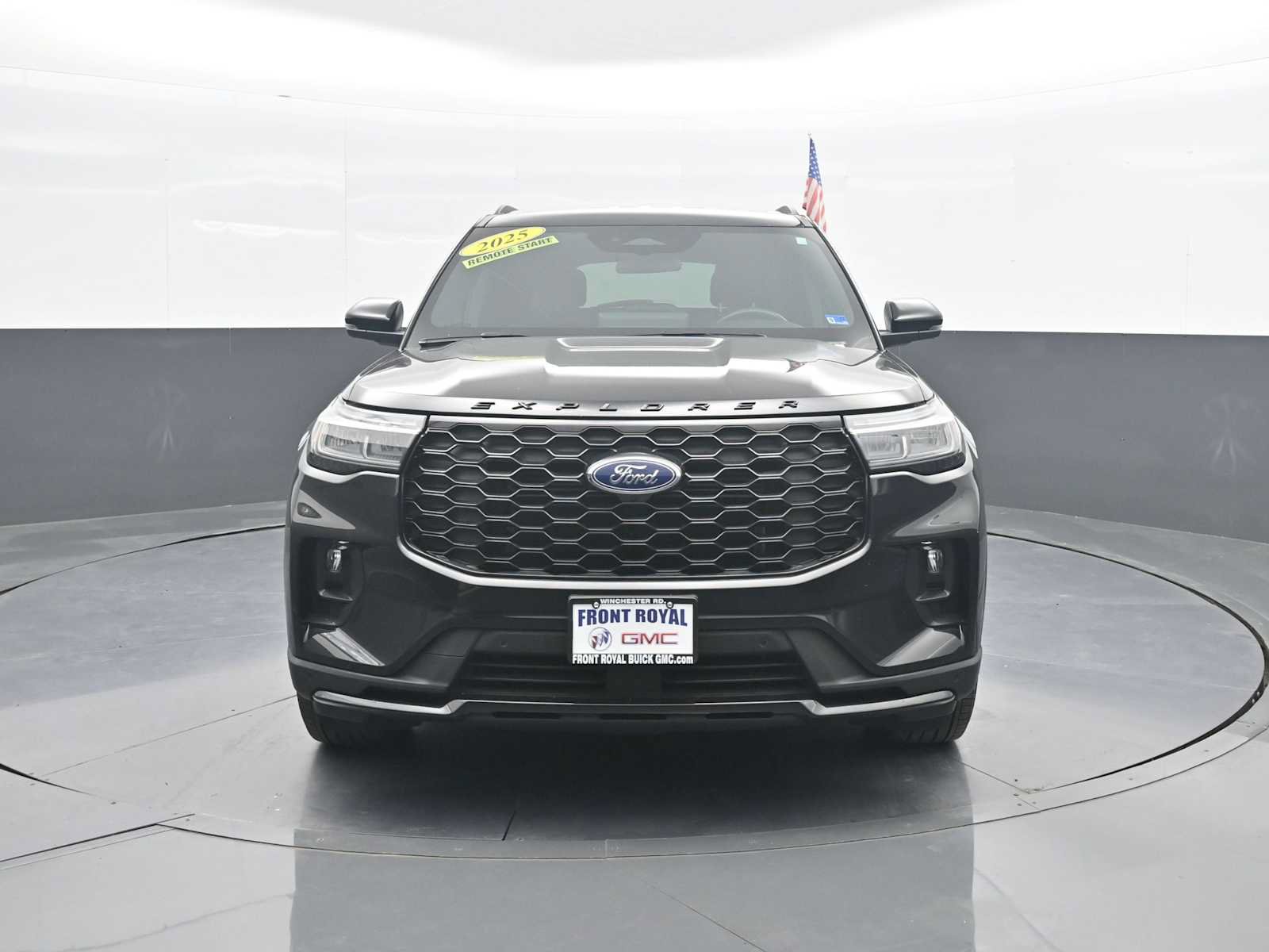 Used 2025 Ford Explorer ST-Line AWD/4WD image 3
