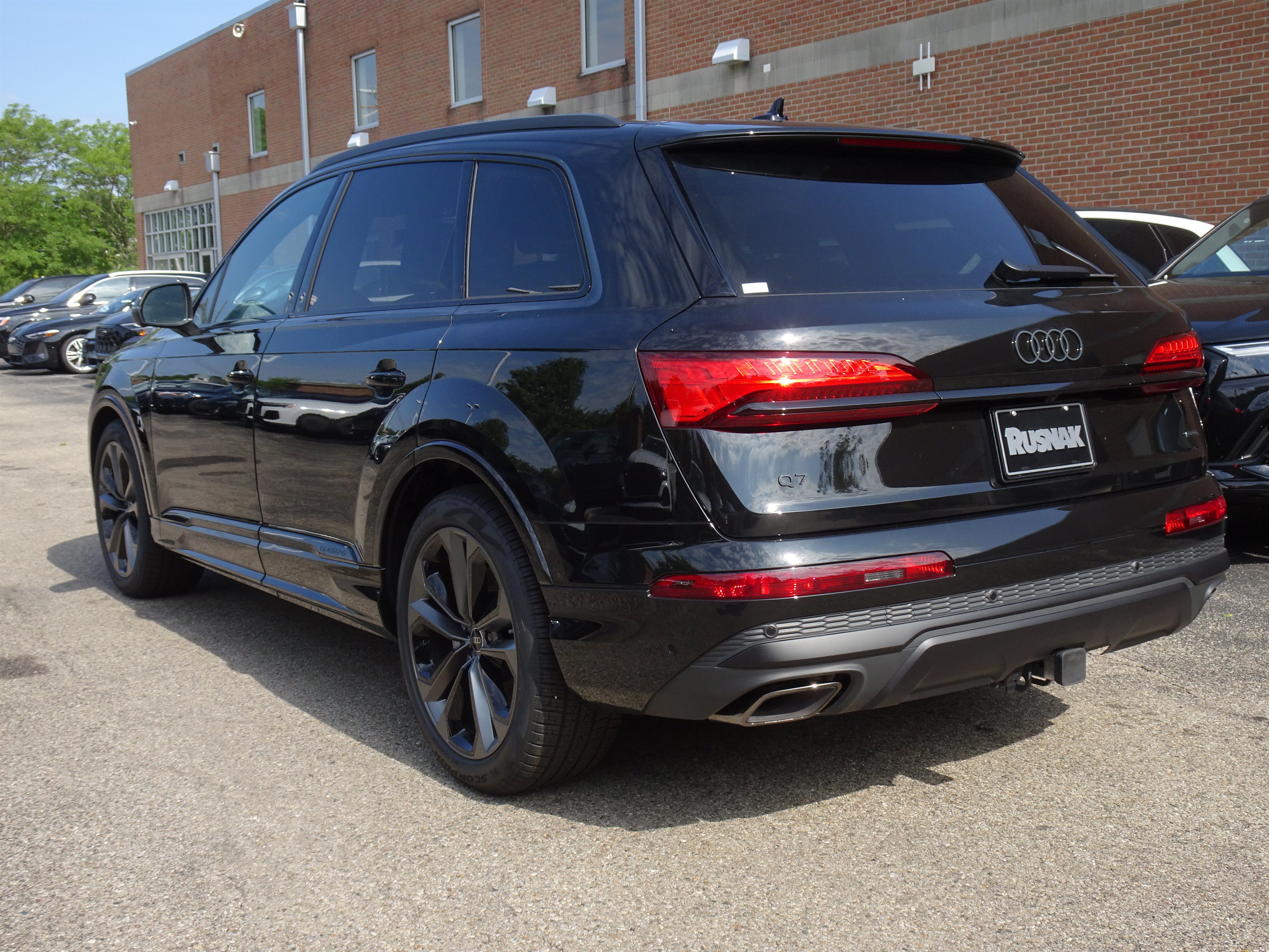 New 2026 Audi Q7 3.0T Premium Plus AWD/4WD image 3