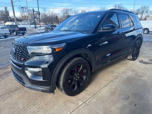 Used 2023 Ford Explorer ST w/ Equipment Group 401A image 6