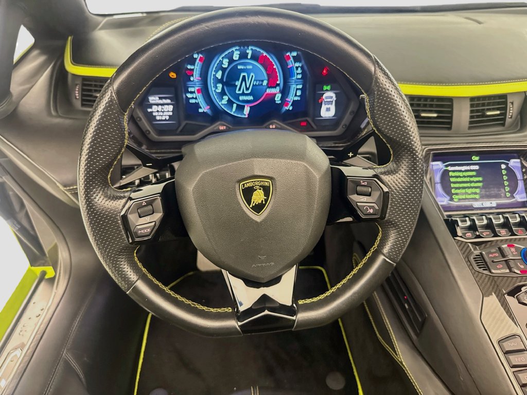 Used 2019 Lamborghini Aventador S AWD/4WD image 11