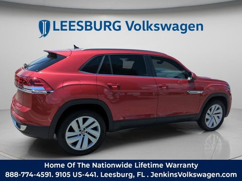 Used 2022 Volkswagen Atlas Cross Sport SE FWD image 5