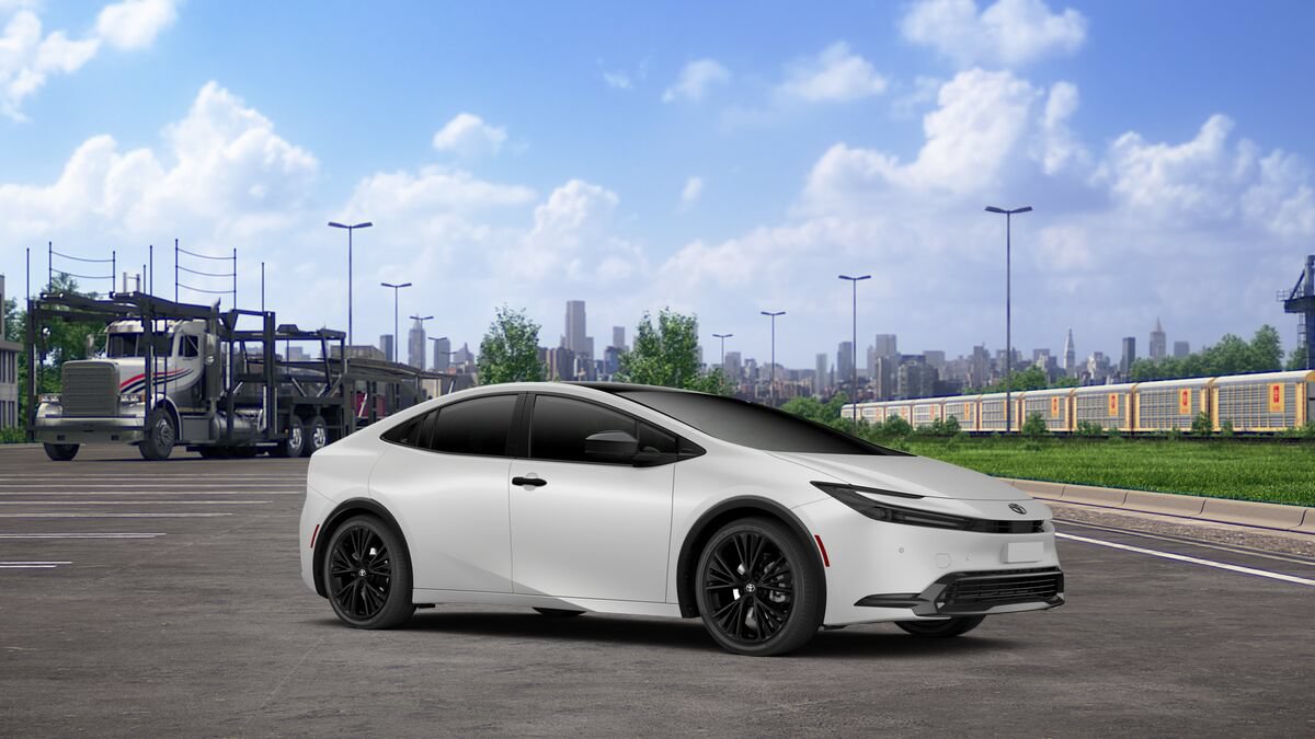 New 2027 Toyota Prius FWD image 17