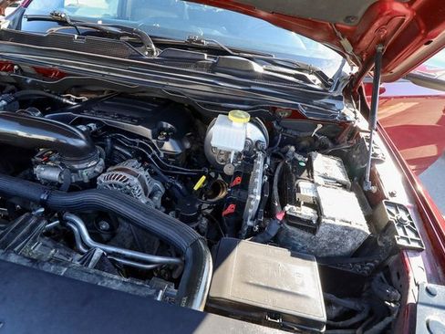 Used 2019 RAM 1500 Laramie image 31