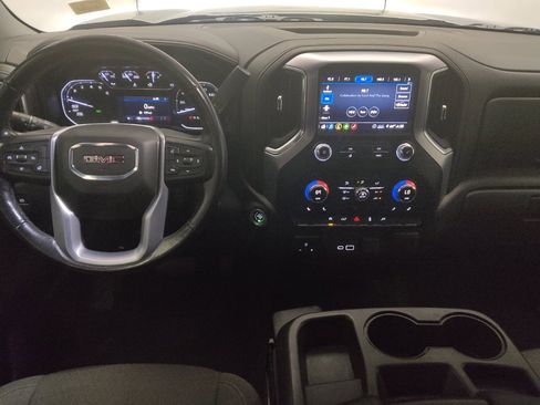 Used 2020 GMC Sierra 1500 SLE w/ SLE Value Package image 22