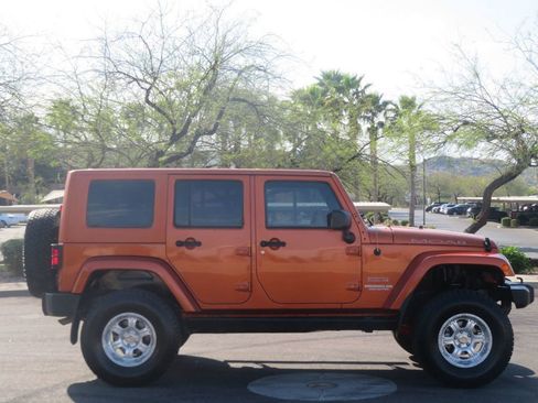 Used 2010 Jeep Wrangler Unlimited Sport w/ Black Appearance Group image 3