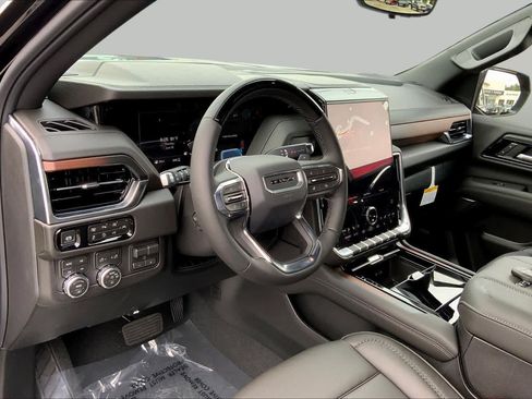 New 2026 GMC Yukon XL Denali w/ Denali Reserve Package AWD/4WD image 7