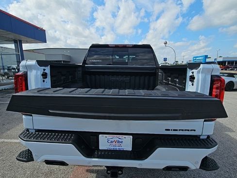 Used 2026 GMC Sierra 1500 Denali AWD/4WD image 29