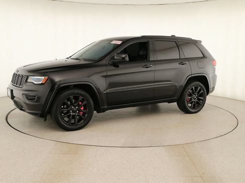 Used 2021 Jeep Grand Cherokee Laredo X RWD image 13