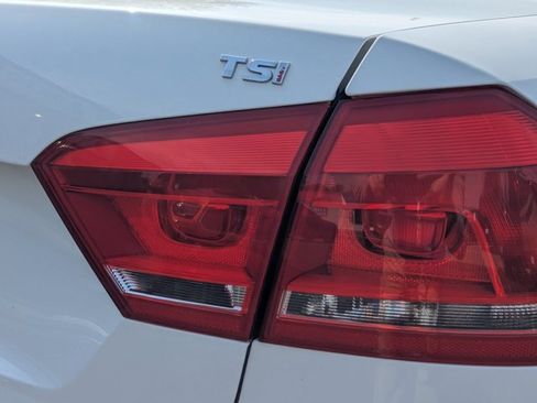 Used 2014 Volkswagen Passat 1.8T image 4