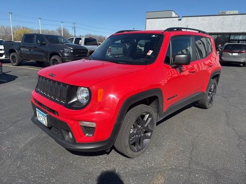Used 2021 Jeep Renegade Latitude image 4