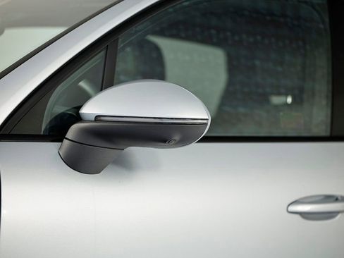 Certified 2025 Porsche Cayenne AWD/4WD image 12