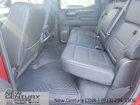 Used 2024 GMC Sierra 1500 Denali w/ Denali Reserve Package AWD/4WD image 19