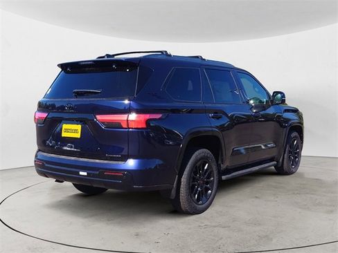 New 2026 Toyota Sequoia Platinum image 5