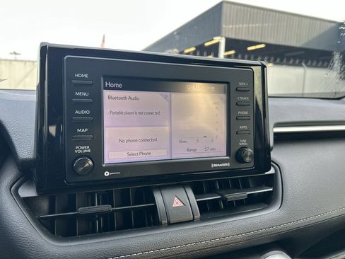 Used 2021 Toyota RAV4 XLE w/ XLE Grade Weather Package image 11