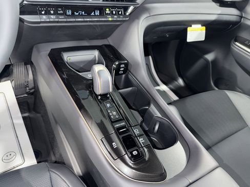 New 2026 Toyota Crown Signia w/ Advanced Technology Package AWD/4WD image 28