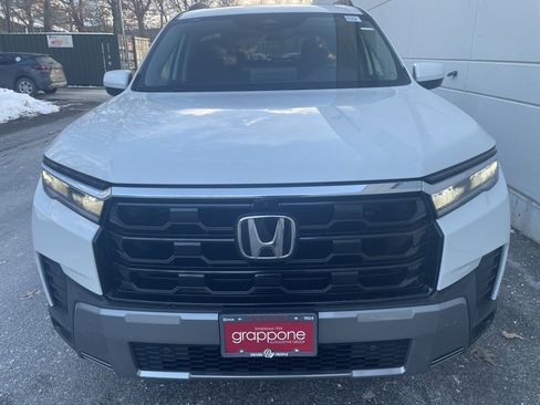 New 2026 Honda Pilot Elite image 3