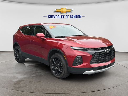 Used 2021 Chevrolet Blazer LT w/ LPO, Black Accent Package FWD image 3