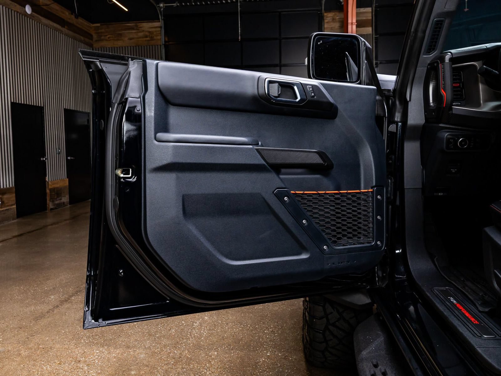 Used 2023 Ford Bronco Raptor AWD/4WD image 37