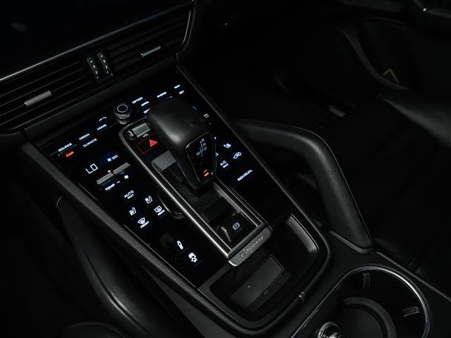Certified 2023 Porsche Cayenne Platinum Edition AWD/4WD image 27