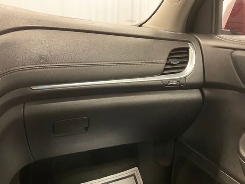 Used 2015 Chevrolet Traverse LT image 29
