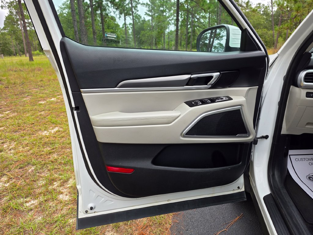Used 2020 Kia Telluride S FWD image 11