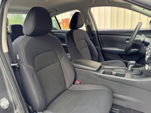 Used 2023 Nissan Sentra S FWD image 30