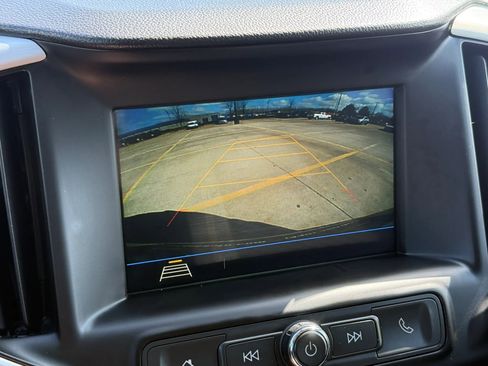 Used 2018 GMC Terrain SLE image 29