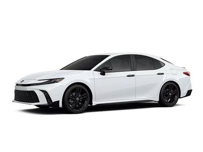 New 2026 Toyota Camry Hybrid w/ Multimedia Upgrade Package