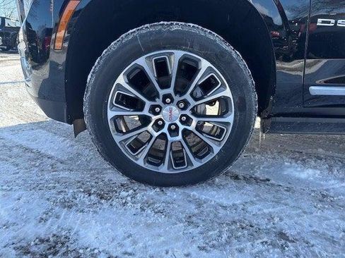 New 2026 GMC Yukon XL Denali w/ Sun & Power Step Package image 12