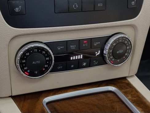 Used 2015 Mercedes-Benz GLK 350 4MATIC image 10