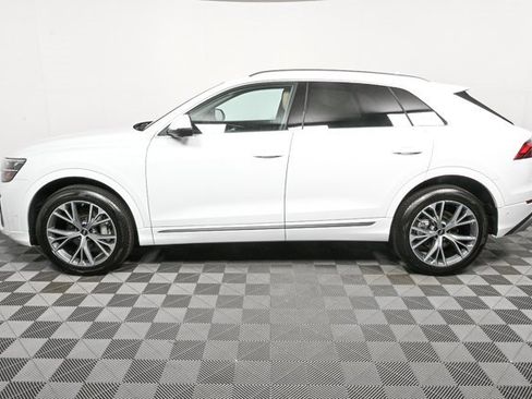 New 2025 Audi Q8 Premium image 32