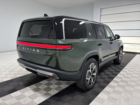 Used 2024 Rivian R1S Adventure AWD/4WD image 5