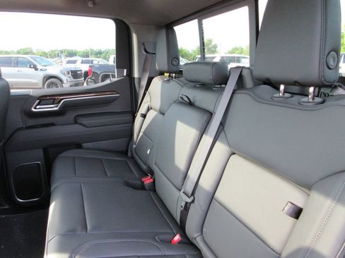 New 2026 GMC Sierra 1500 Elevation w/ Elevation Premium Package AWD/4WD image 13