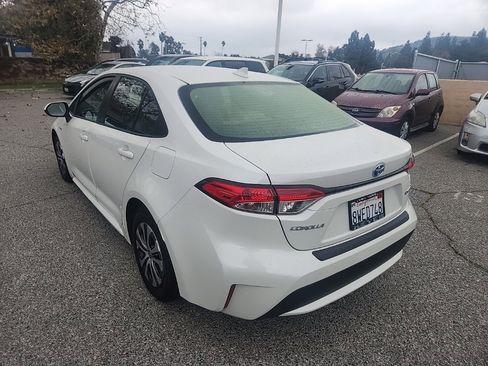 Used 2021 Toyota Corolla LE w/ Carpet Mat Package (TMS) image 3