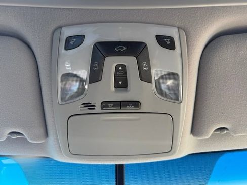 Used 2014 Toyota Sienna XLE FWD image 32