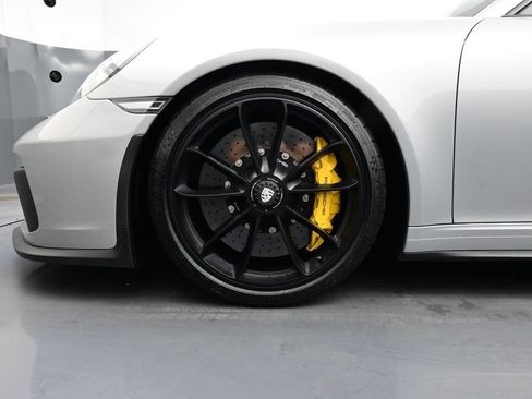 Used 2018 Porsche 911 GT3 RWD image 6