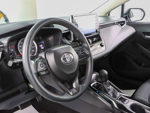 Used 2021 Toyota Corolla LE FWD image 22