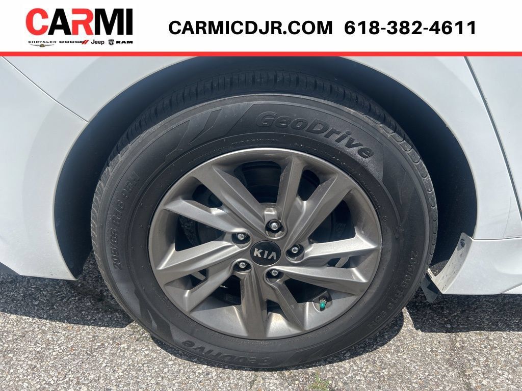 Used 2019 Kia Optima LX FWD image 7