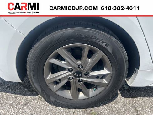Used 2019 Kia Optima LX FWD image 7