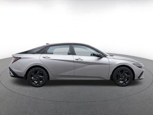 Used 2026 Hyundai Elantra Sport FWD image 10