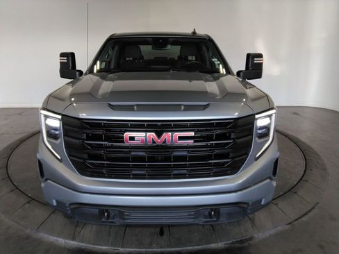 Used 2023 GMC Sierra 1500 Pro w/ Graphite Edition image 3