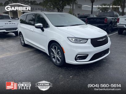 New 2026 Chrysler Pacifica Pinnacle