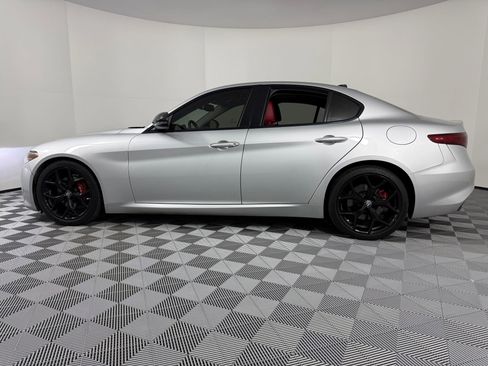 Used 2019 Alfa Romeo Giulia w/ Quick Order Package 22K Sport image 2