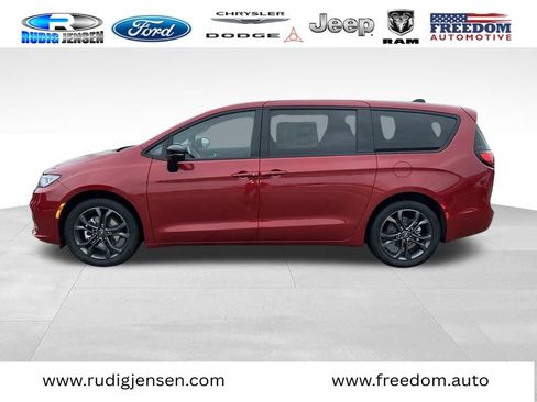 New 2026 Chrysler Pacifica Select image 11